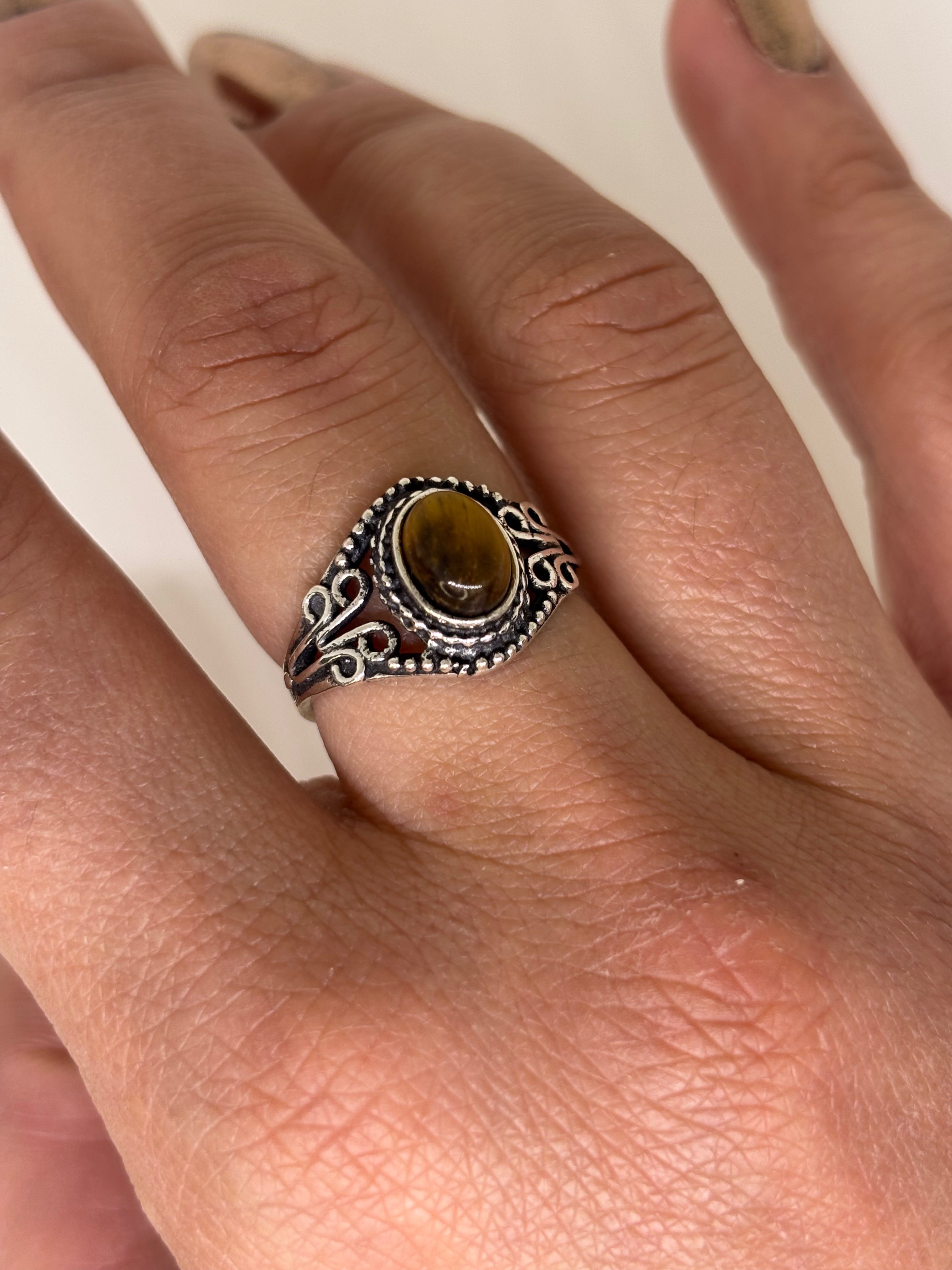 Anello regolabile con pietra - Occhio di tigre